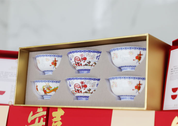 景德鎮(zhèn)申遺紀念碗 | 恒信彩為員工發(fā)放端午暖心福利